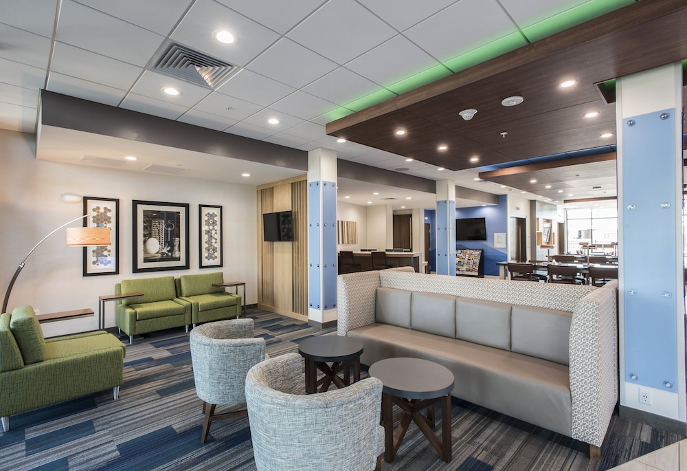holiday inn express and sts phoenix n happy valley