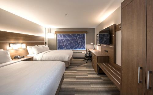 holiday inn express and sts phoenix n happy valley