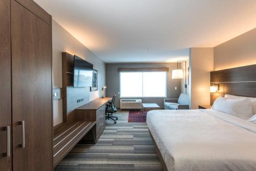 holiday inn express and sts phoenix n happy valley