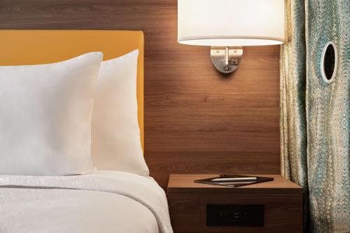 home2 suites by hilton harrisburg north