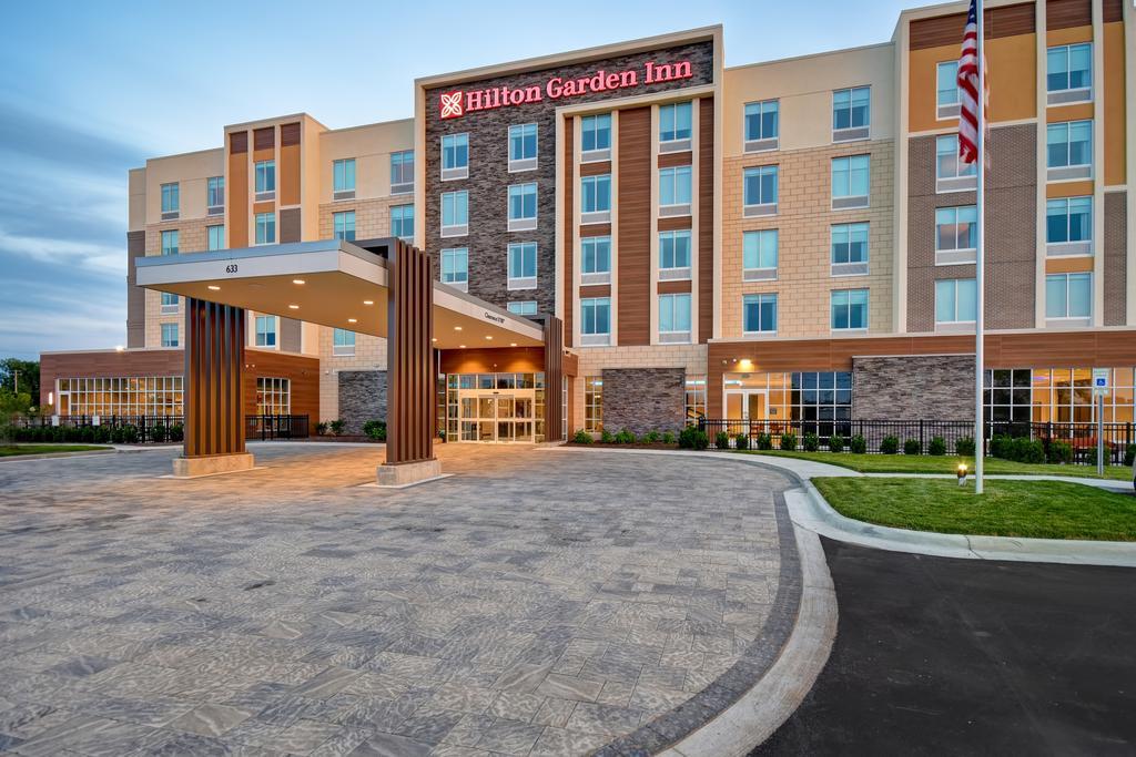 hilton garden inn lansing west