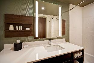 Hilton Garden Inn Lansing West,Lansing>>Delta Charter Township,3 star