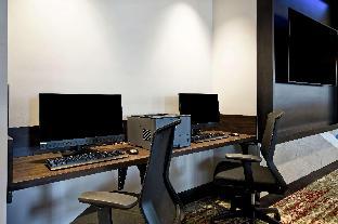 hilton garden inn lansing west