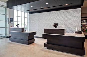 hilton garden inn lansing west