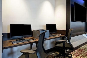 hilton garden inn lansing west