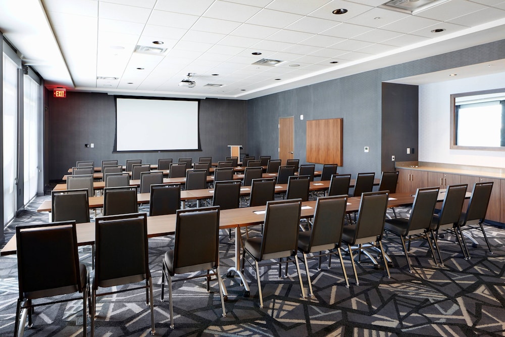 springhill suites by marriott columbus easton area