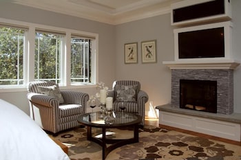 The Grand Idyllwild Lodge,,4 star
