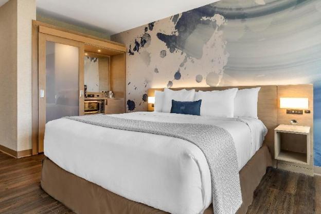 cambria hotel milwaukee downtown