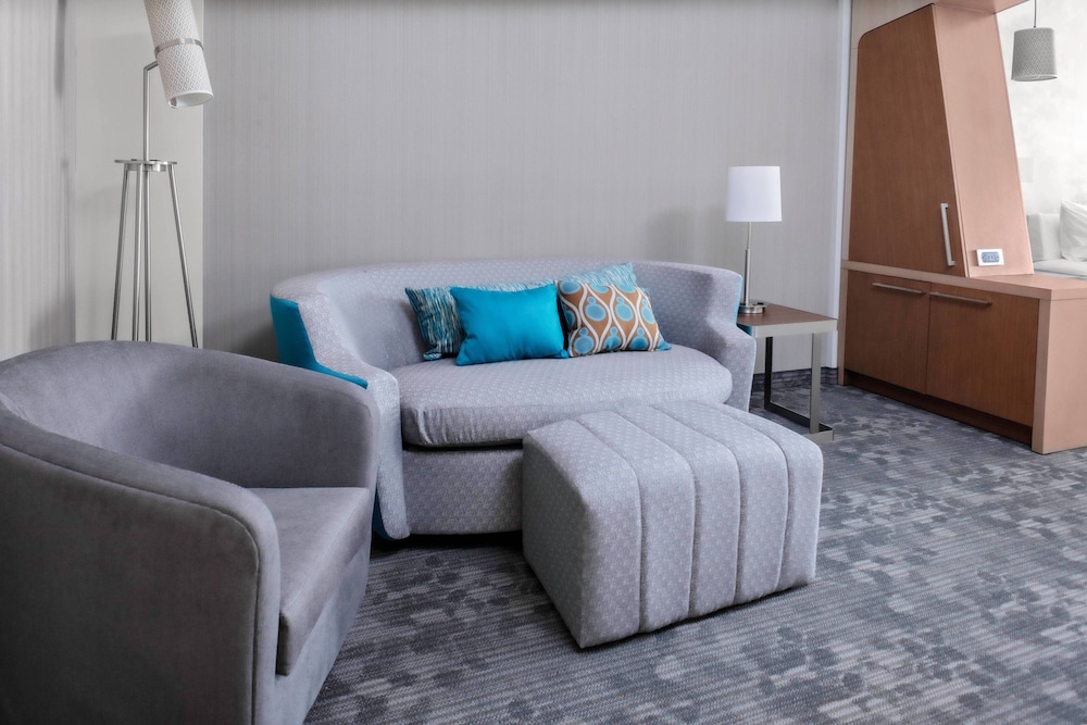 courtyard by marriott east lansing okemos