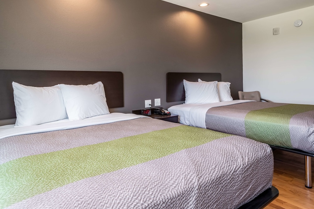 studio 6 lake charles la