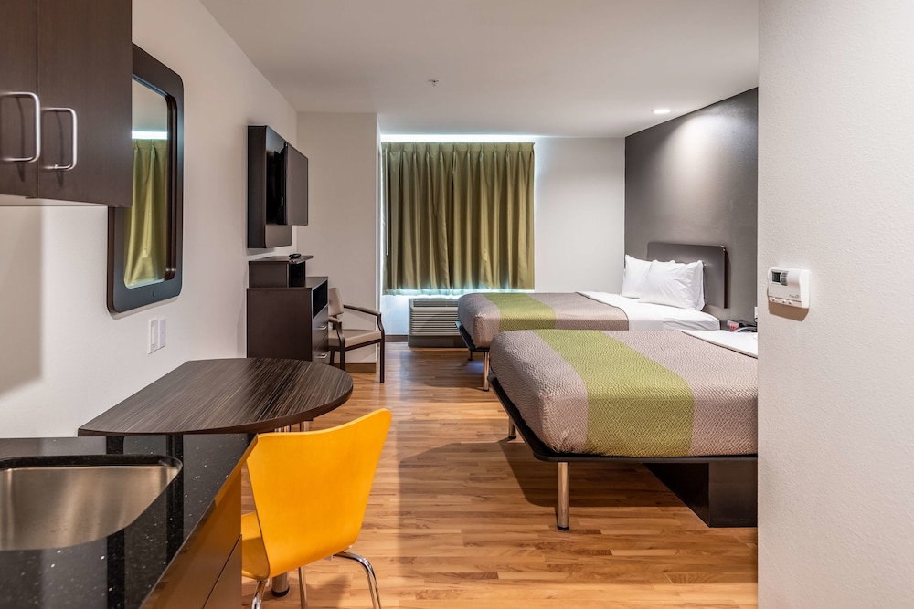 studio 6 lake charles la