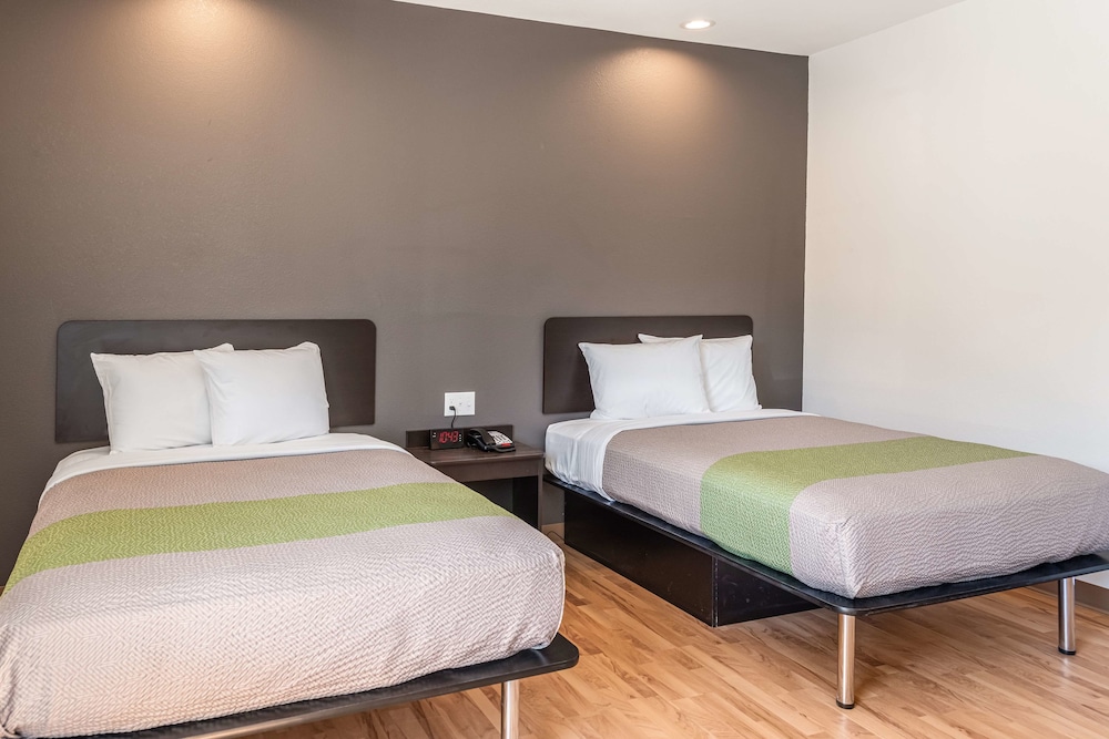 studio 6 lake charles la