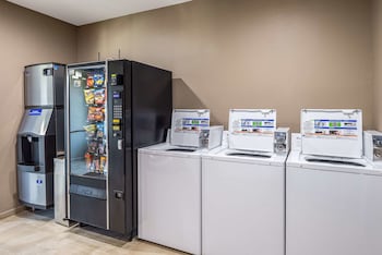 studio 6 lake charles la