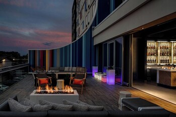 aloft columbus university district