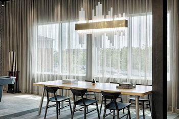 aloft columbus university district