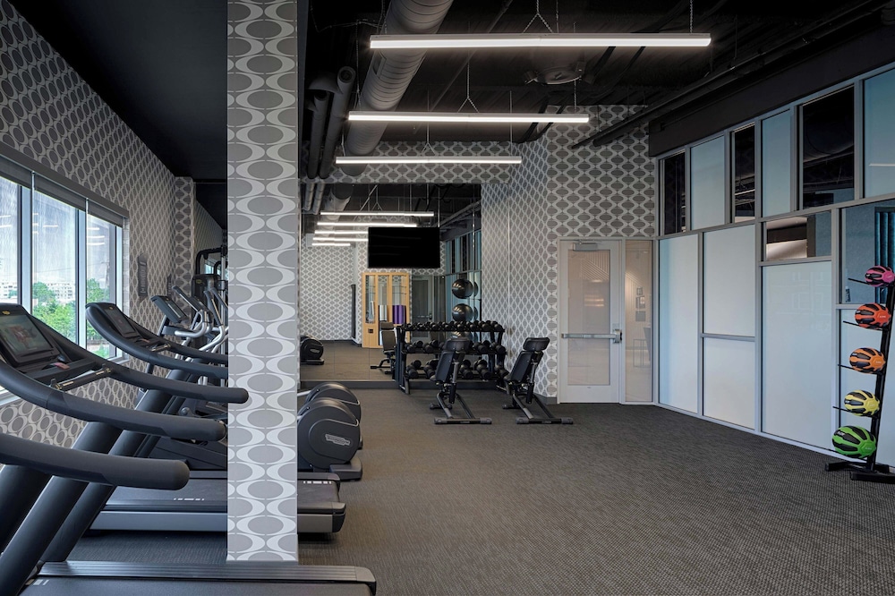 aloft columbus university district