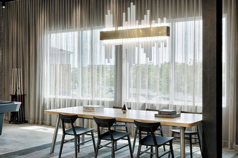 aloft columbus university district