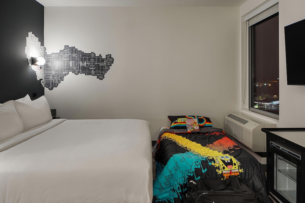 aloft columbus university district