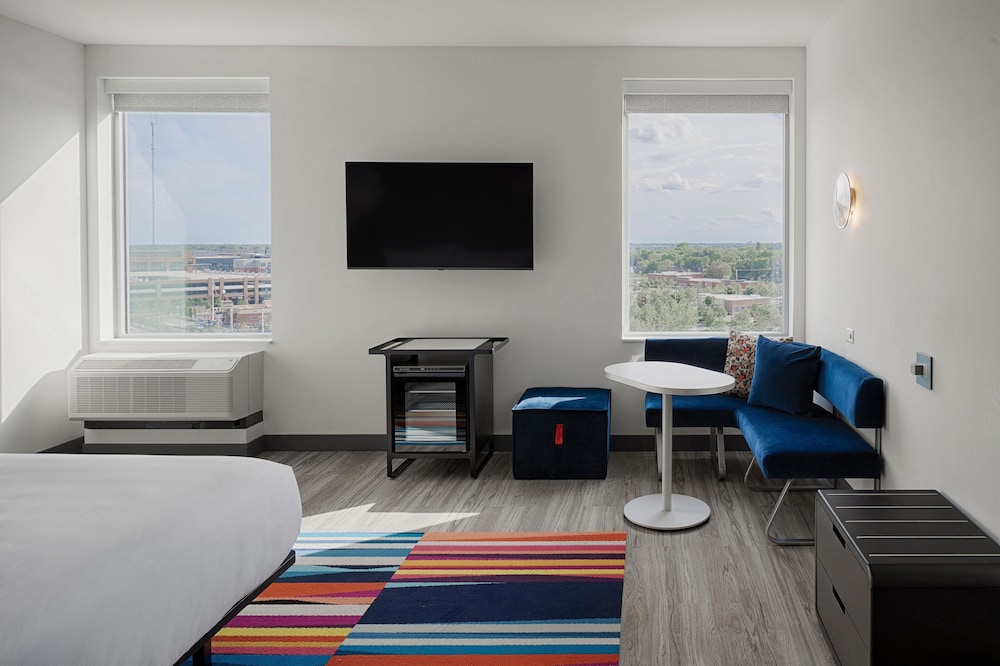 aloft columbus university district