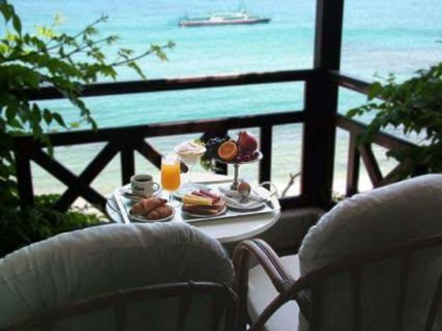 azure mare hotel