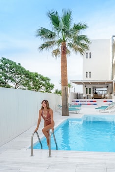 azure mare hotel
