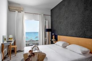 azure mare hotel