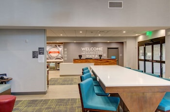 hampton inn and suites portland west