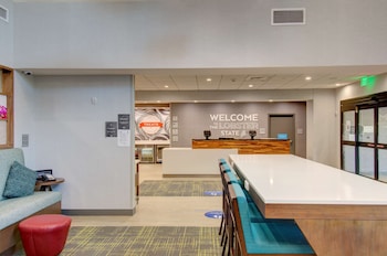 hampton inn and suites portland west