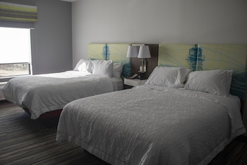 hampton inn and suites portland west