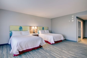 hampton inn and suites portland west
