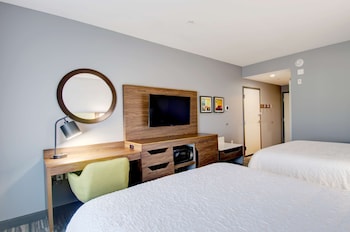 hampton inn and suites portland west