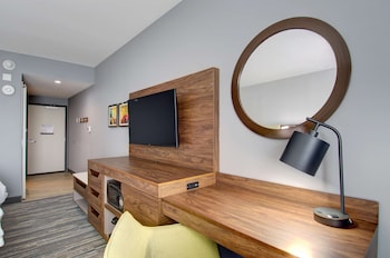 hampton inn and suites portland west