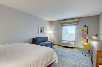 hampton inn and suites portland west