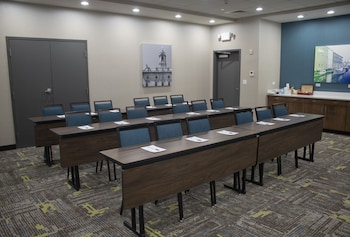 hampton inn and suites portland west