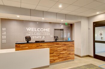 hampton inn and suites portland west