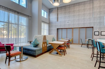 hampton inn and suites portland west