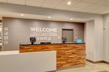 hampton inn and suites portland west