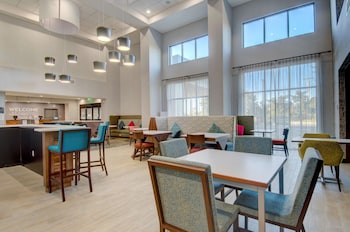 hampton inn and suites portland west
