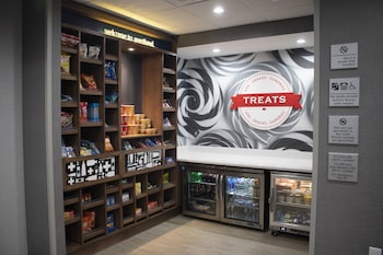 hampton inn and suites portland west