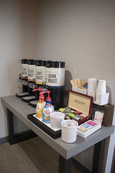 hampton inn and suites portland west