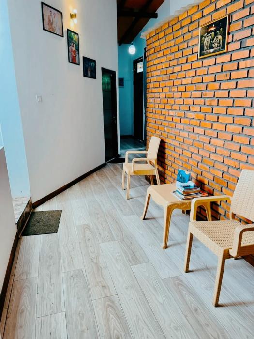 poomaz peace palace ella