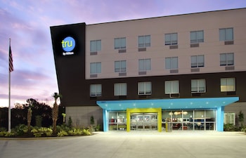 tru by hilton mobile