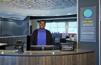 tru by hilton mobile