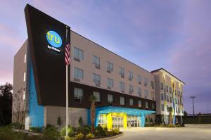 tru by hilton mobile