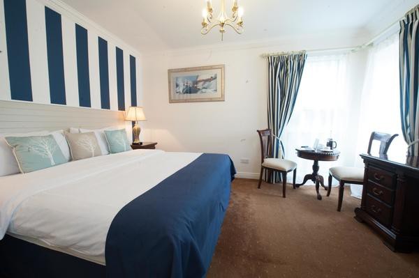 The Blue Haven Hotel,County Cork>>Cork,3 star