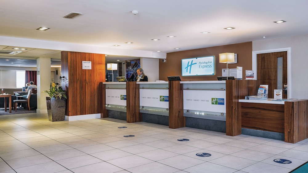 holiday inn express glenrothes by ihg