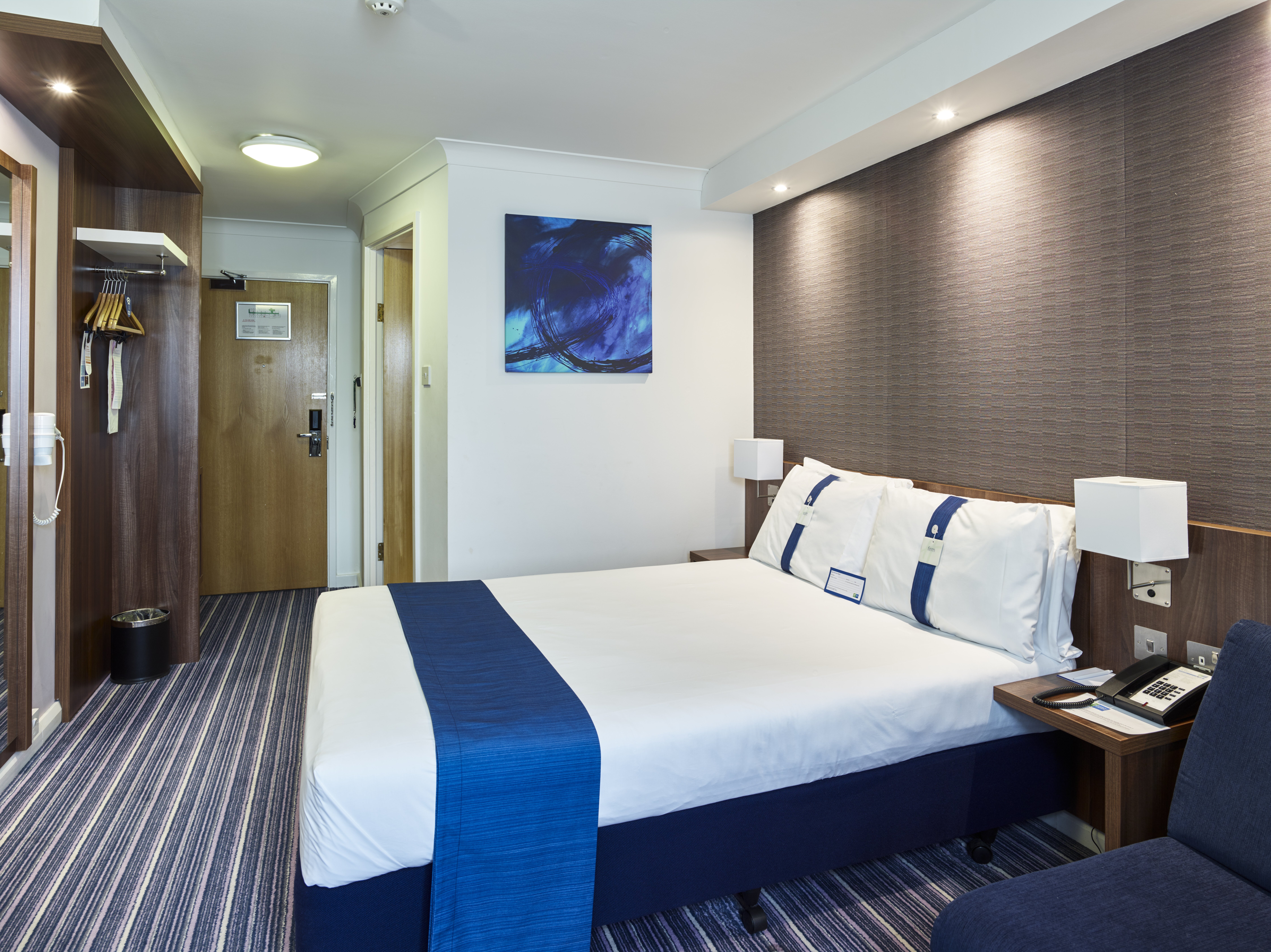 holiday inn express glenrothes by ihg