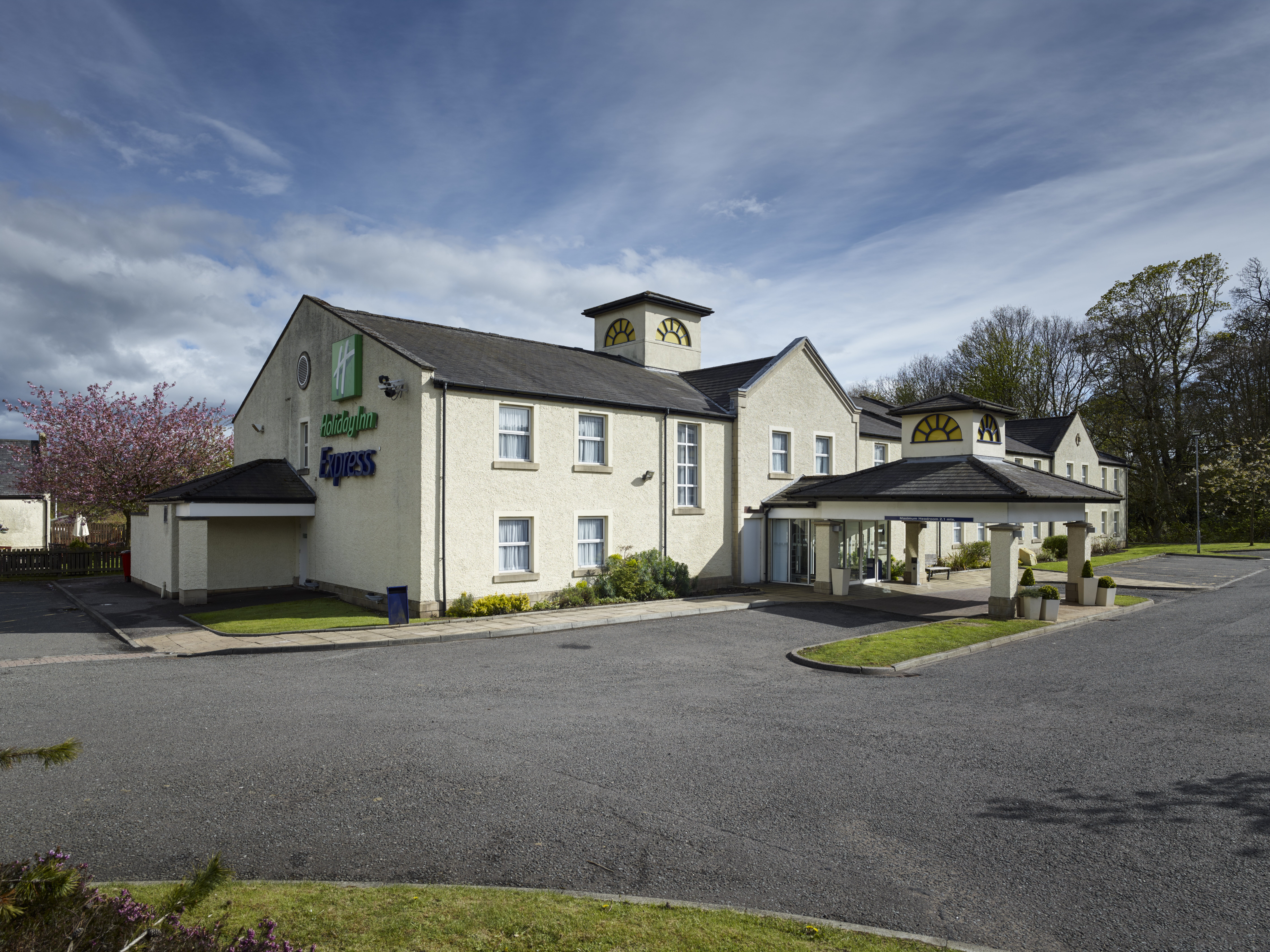 holiday inn express glenrothes by ihg