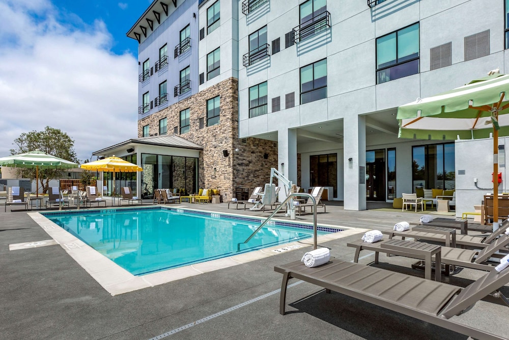 hotel centro sonoma wine country tapestry collection hilton