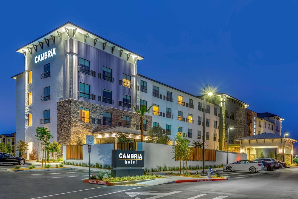 hotel centro sonoma wine country tapestry collection hilton